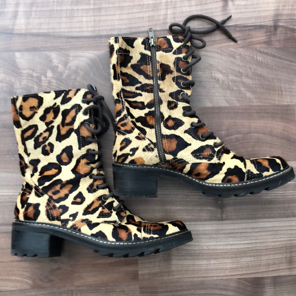 Donald J Pliner Calf Hair ‘Gita’ Combat Boots Size 8M. Snazzy Cheetah print.